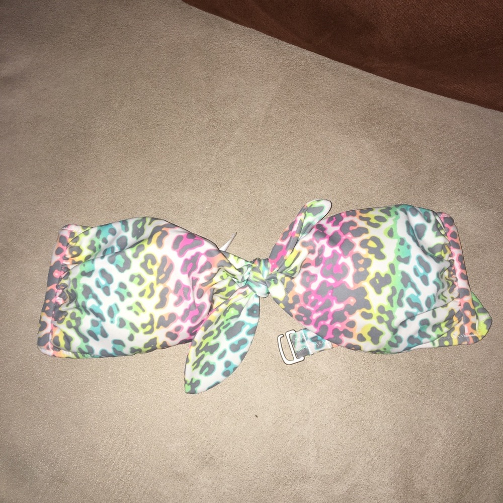 Victoria secret swim top.